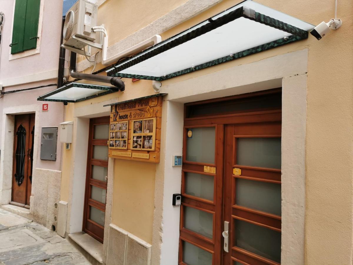 Traditional Apartment *